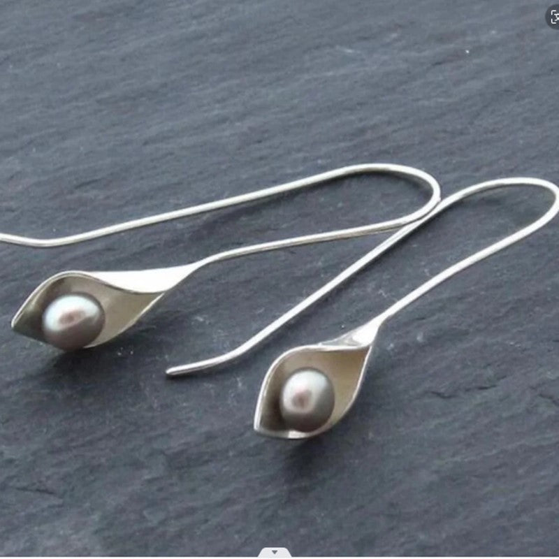Geometric Silver Inlaid Pearl