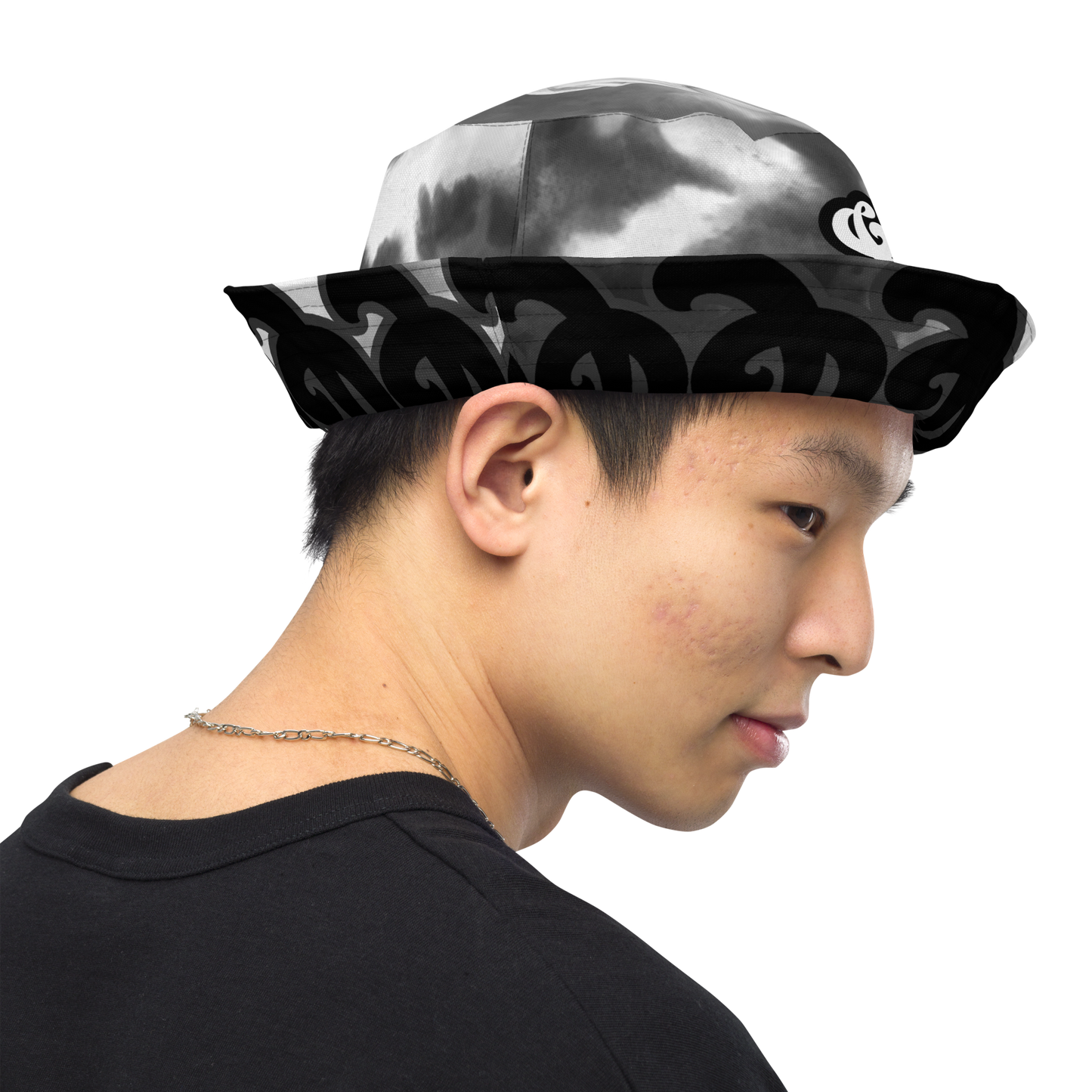 &Reversible bucket hat
