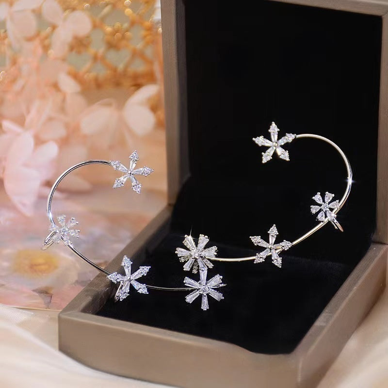 Spinning Flower Ear Hanging No Piercing Ear Hooks